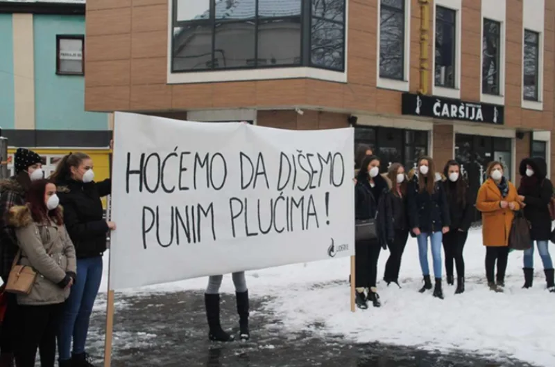 zrak protesti 1