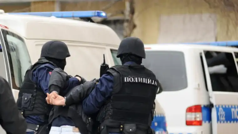 policija