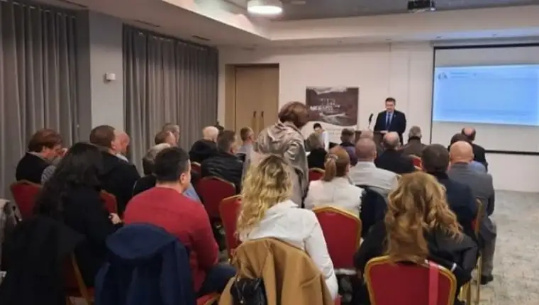 una zicara