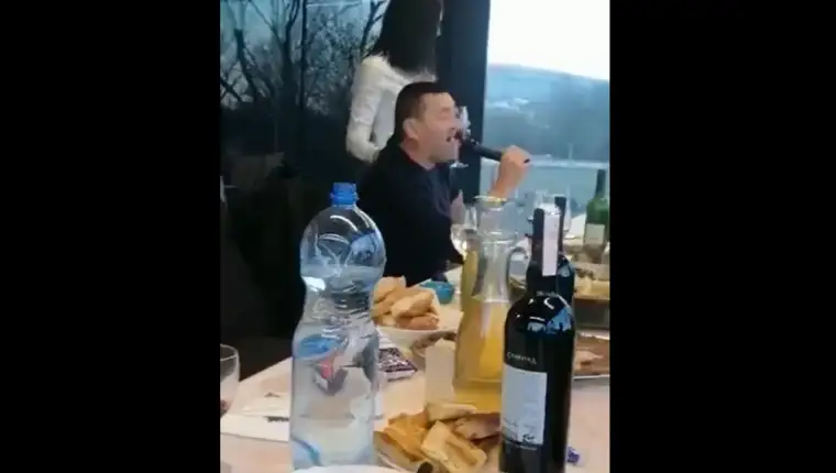 kvesi pjeva