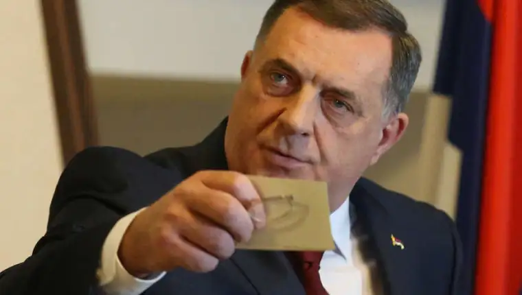 dodik press d