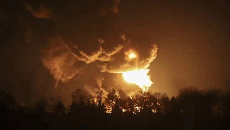 Russias-war-with-Ukraine-A-burning-fuel-depot-near-Vasilkov