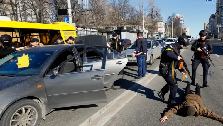kijev policijske kontrole reuters