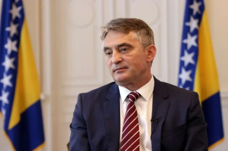komsic 2