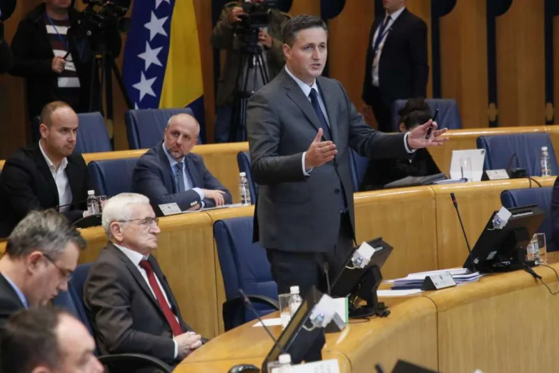 Denis becirovic dom naroda