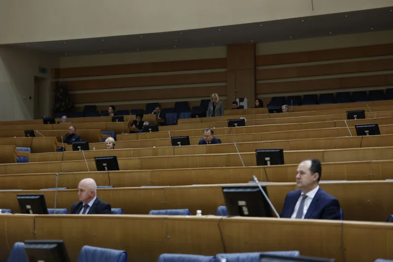 Počela sjednica Predstavničkog doma PSBiH o stanju u Ukrajini, ne prisustvuju poslanici iz RS-a