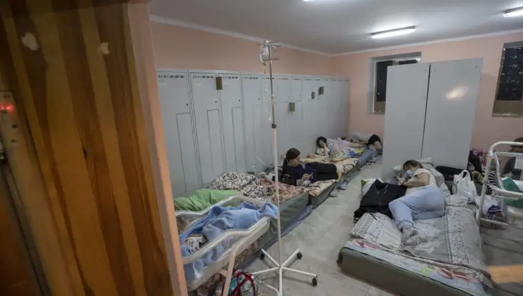 Porodilište u improvizovanom skloništu u glavnom gradu Ukrajine Kijevu