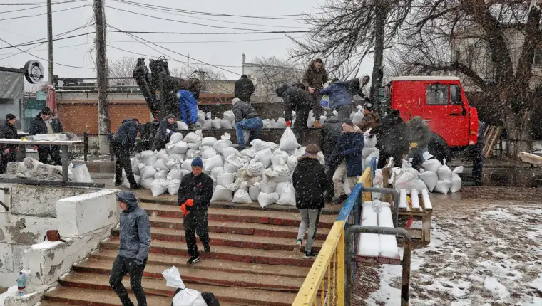 Sand bags for city defence prepared in Odesa