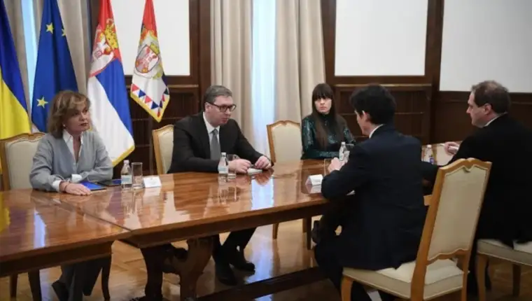 vucic ukrajinski ambasador