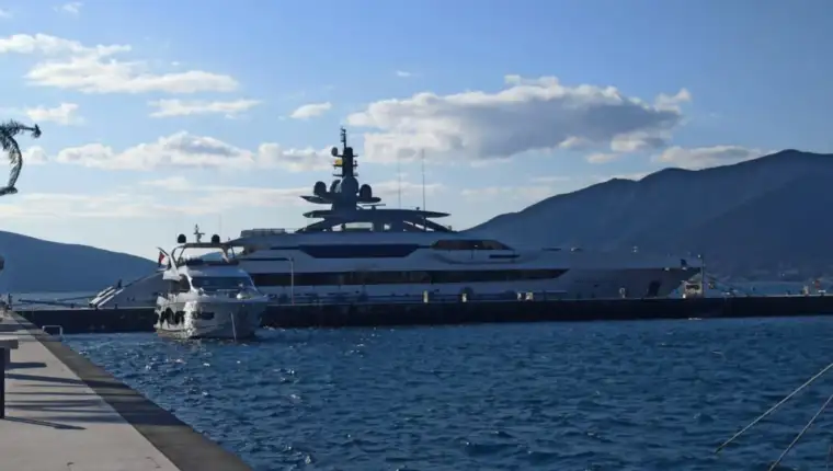 Alekperov jahta tivat