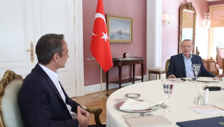 Predsjednik Turkiye Erdogan primio grčkog premijera Mitsotakisa
