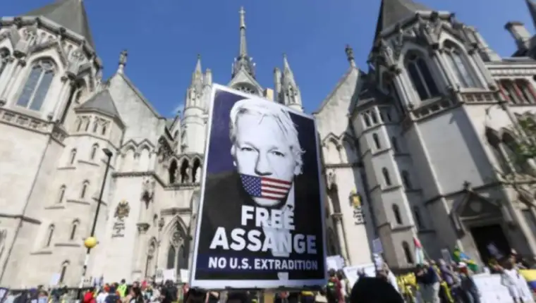 assange 1