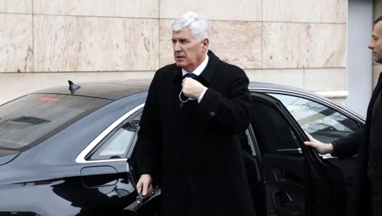 Dolazak na pregovore u Delegaciju EU u Sarajevu