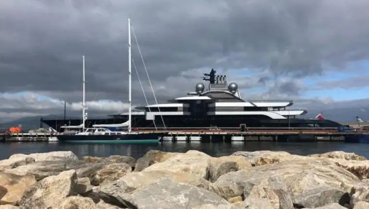 yate-vladimir-putin-tarragona_12_658x347