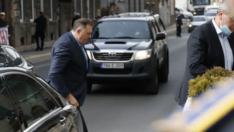 Predsjednici SDA, SNSD-a i HDZ-a došli na sastanak s Borrellom