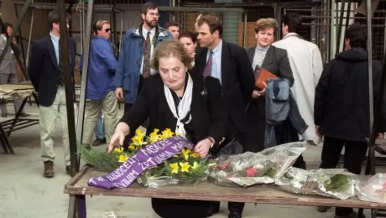 Bosnia Sarajevo Albright - Mar 1994