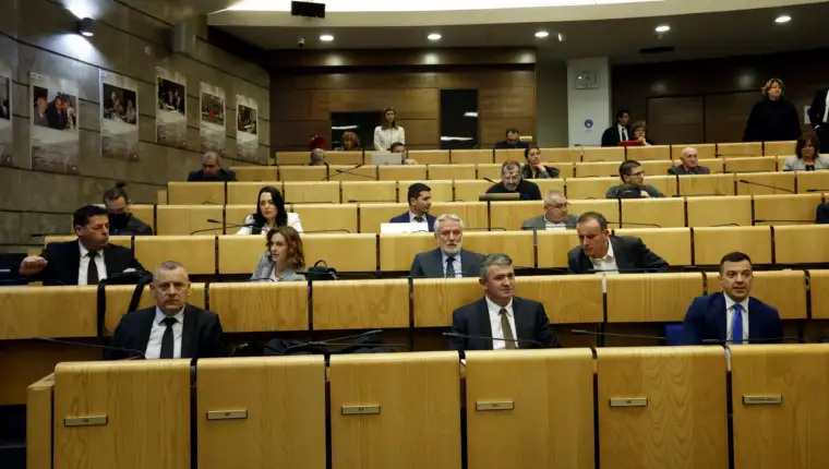 Dom naroda Parlamenta FBiH u nastavku zasjedanja o ograničenoj upotrebi duhana