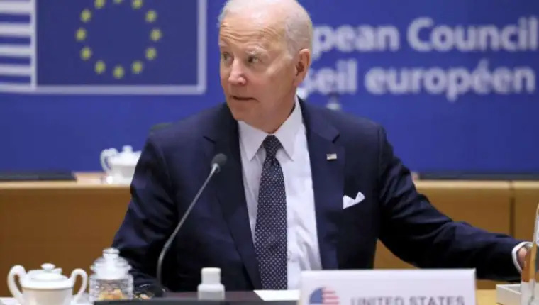 biden poljska 54