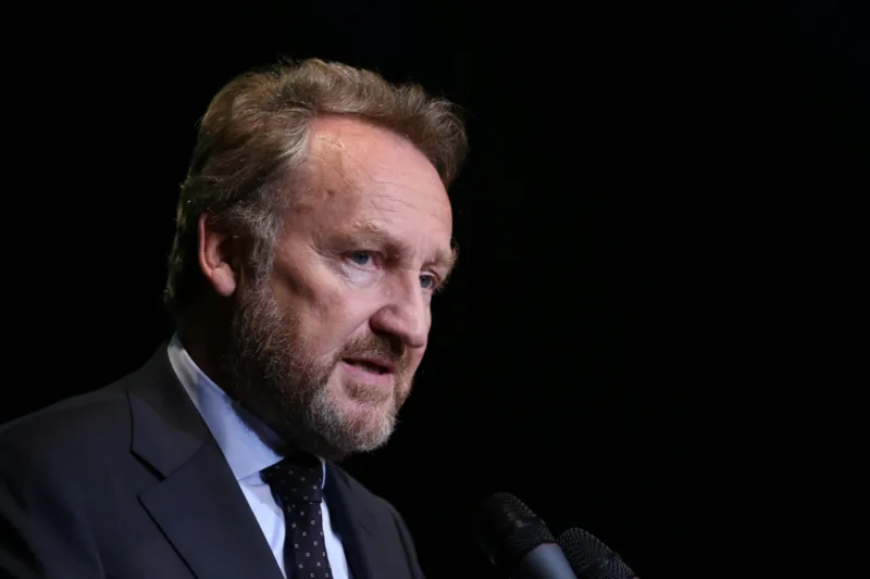 bakir izetbegovic crno