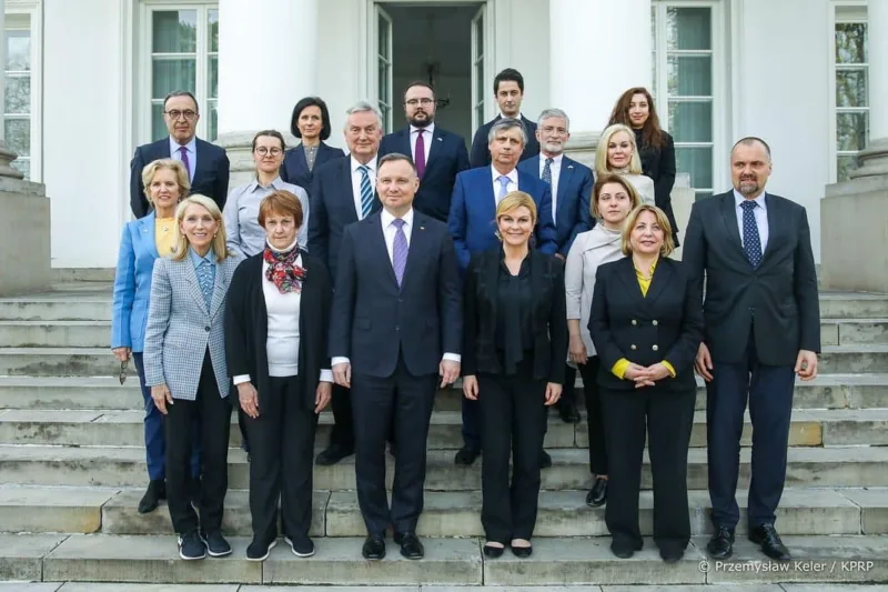 GRUPNIFOTO