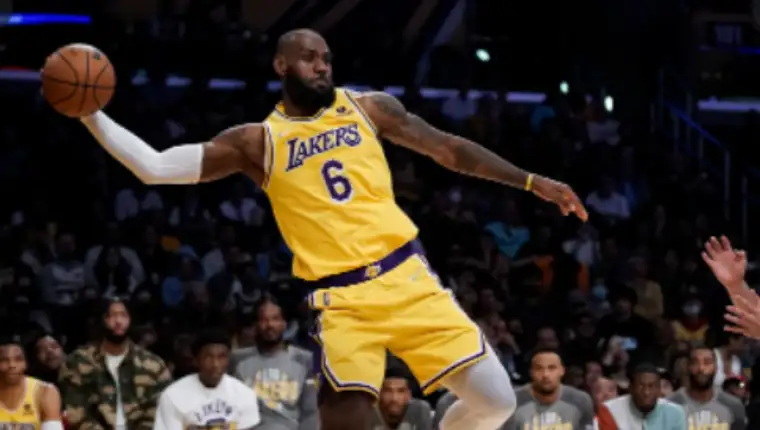 ames lebron 4