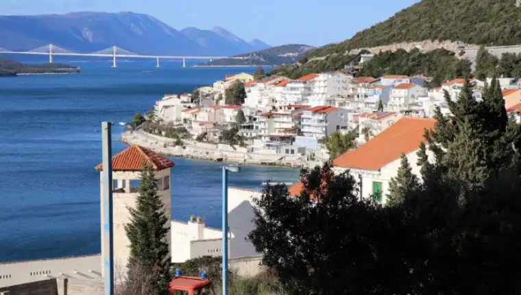 neum 45
