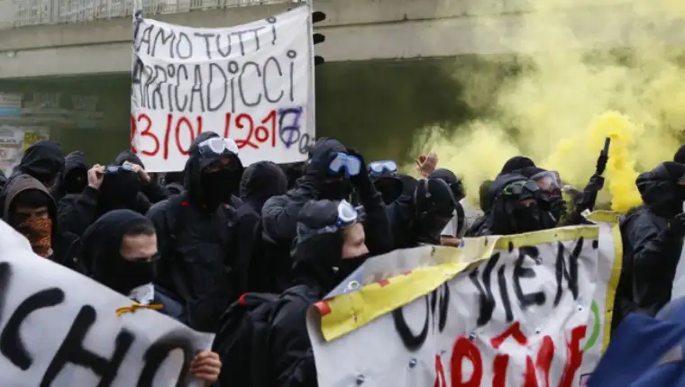 protesti 45