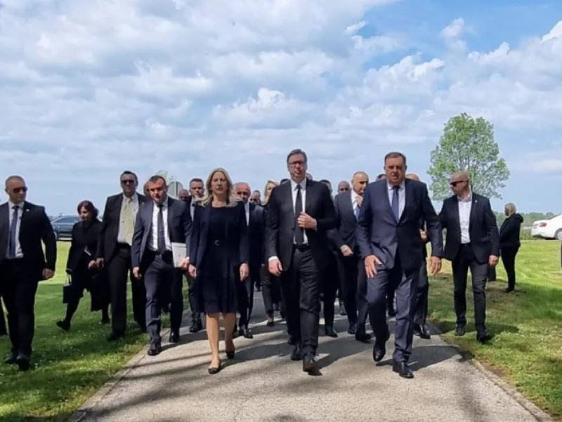 vucic dodik gradina