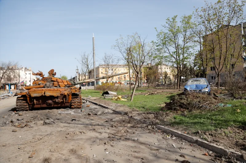 AA-20220427-27690727-27690675-UKRAJINA_ZIVOT_U_RAZORENOM_MARIUPOLJU