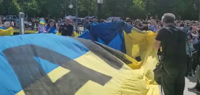 berlin zastava ukrajine 3