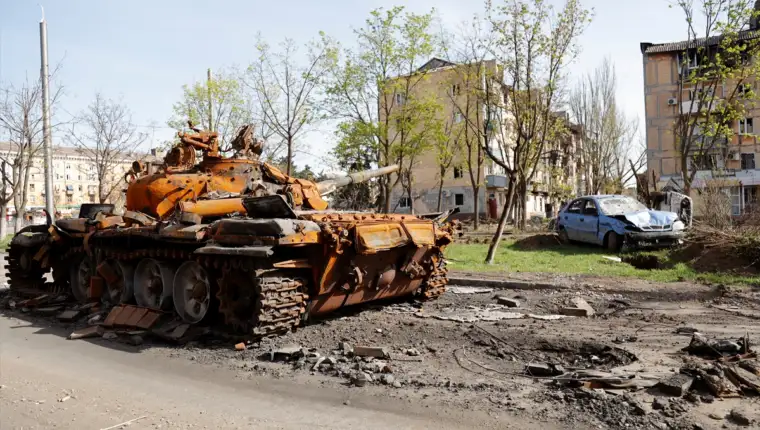 AA-20220427-27690727-27690671-UKRAJINA_ZIVOT_U_RAZORENOM_MARIUPOLJU