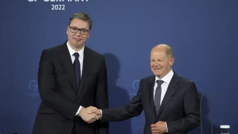 vucic i scholz 1