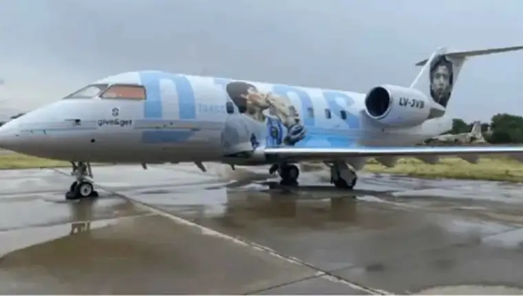 maradona avion 1