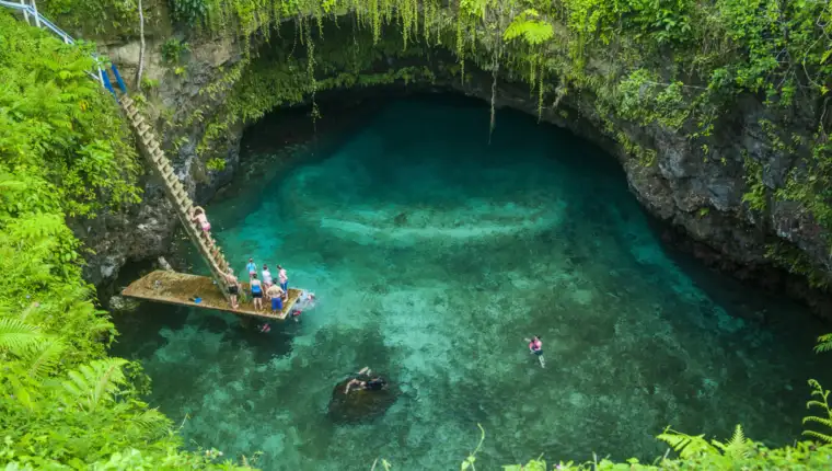 Sua Ocean Trench11