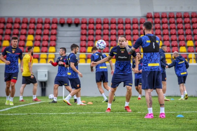 AA-20220609-28121006-28121000-FUDBALERI_CRNE_GORE_UOCI_MECA_S_BIH_UZ_POMOC_PUBLIKE_DO_POBJEDE
