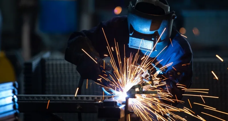 sheet-metalworker