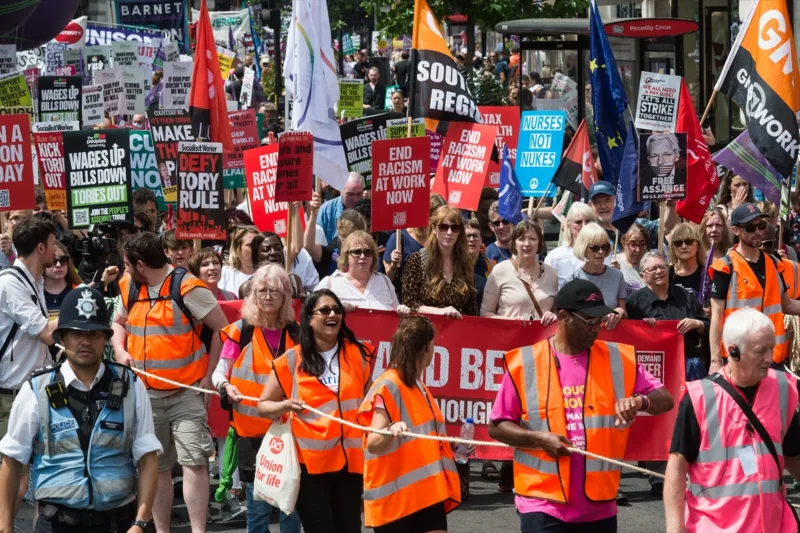 britanija protest