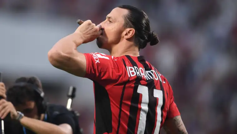 Zlatan-Ibrahimovic-the-Italian-champion-with-Milan-the-leaders-success