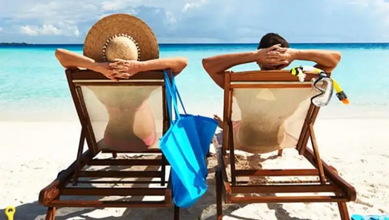 TravelBlog.BeachMainV2