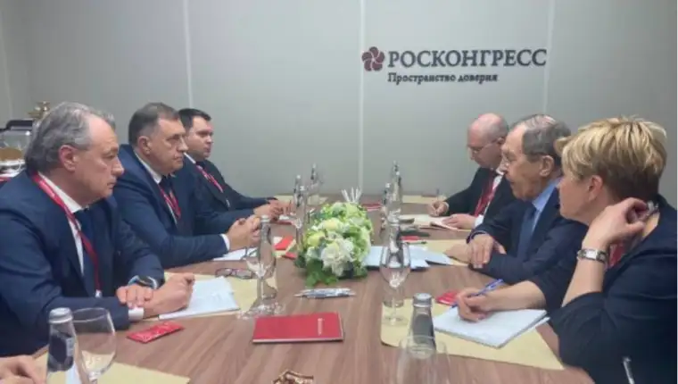 dodik lavrov