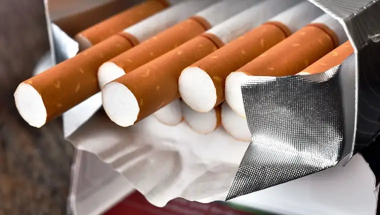 61947611-cigarete