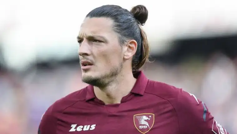 nakon-sto-se-rastao-sa-salernitanom-milan-djuric-blizu-potpisa-za-novi-klub