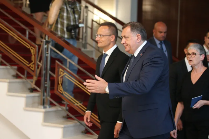 dodik szijjarto