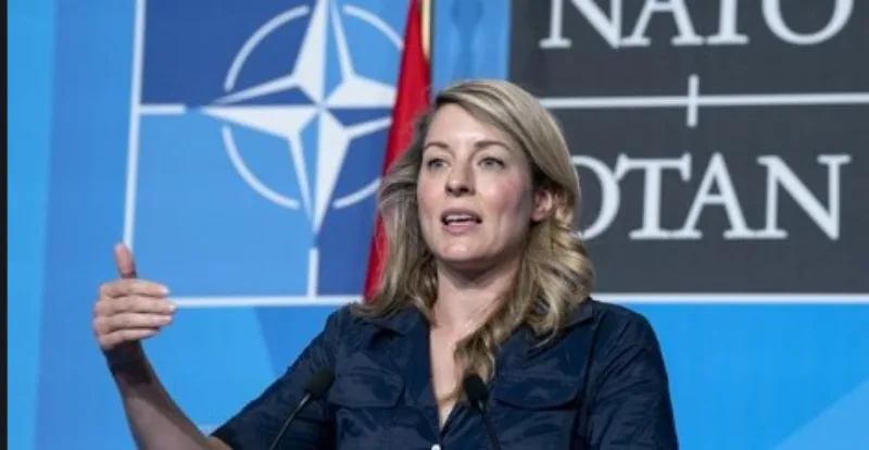 melanie joly 1