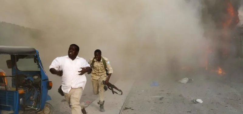 806x378-multiple-casualties-reported-in-somalia-as-powerful-blast-hits-popular-hotel-1658052513377