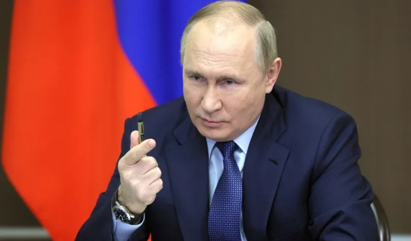 vladimir-putin-251121-01