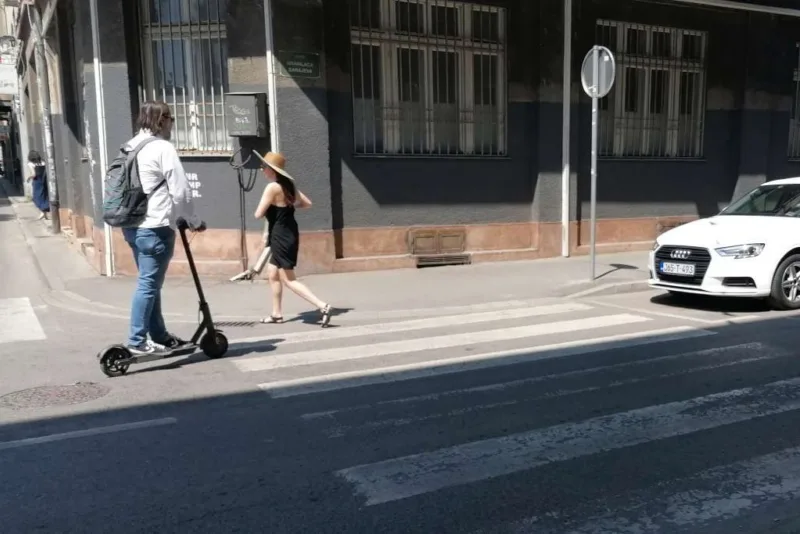 elektricni romobil