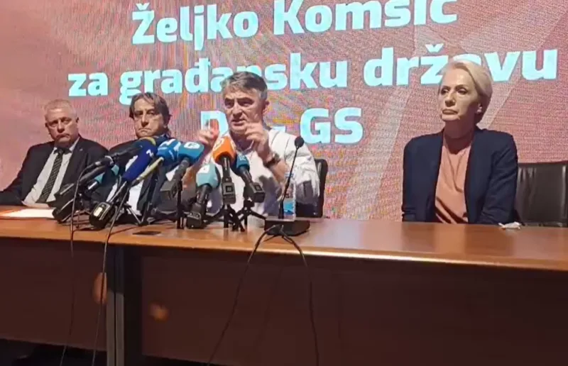 komsic df