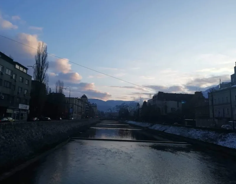 sarajevo vrijeme oblacno