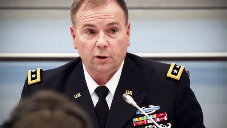 LTG-Ben-Hodges-at-High-Level-Military-Doctrine-Seminar-Feb-16-2016-1